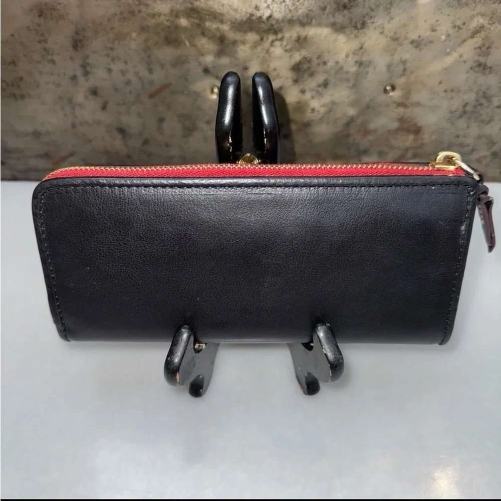 Dooney & Bourke Florentine 3/4 zip wallet in Navy - Picture 2 of 12